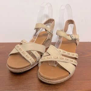 UGG Mairi Espadrille Wedge Buckle Strap Leather Sandal Neutral Boho Comfort 8.5